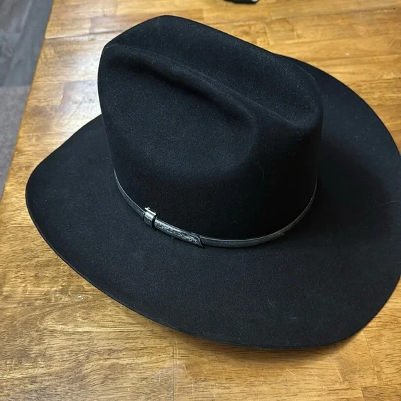 SOLD - Picture 1 of 7